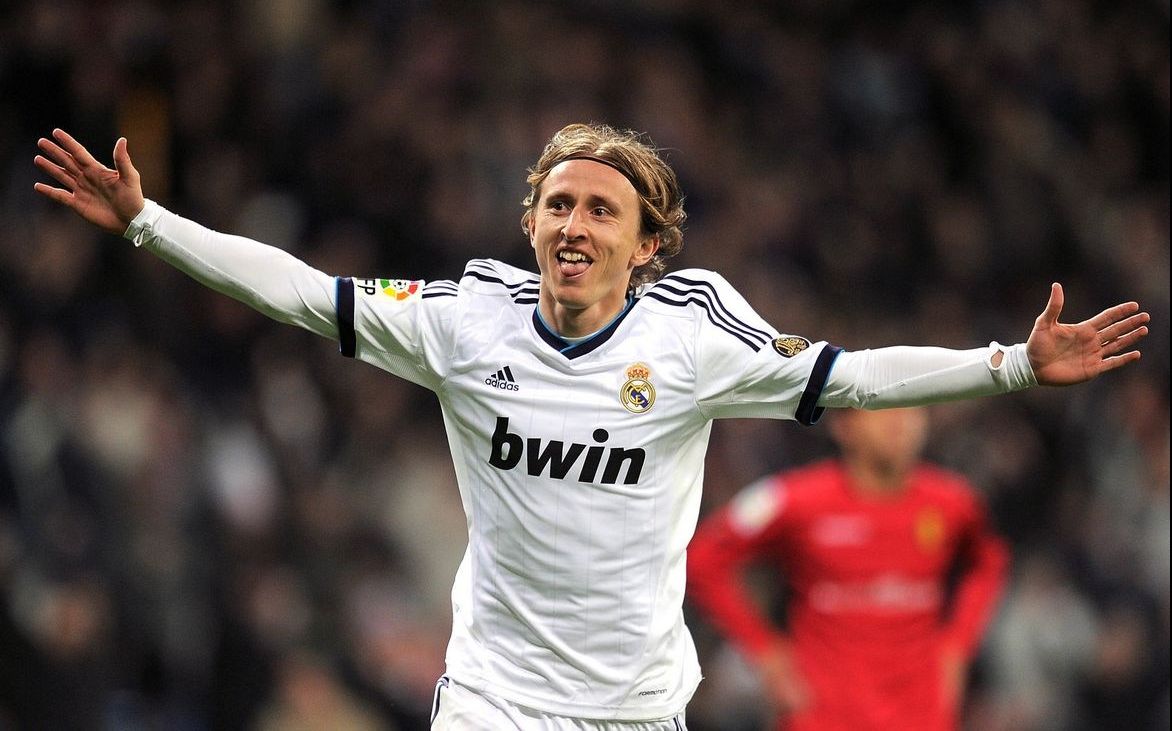 记者：利雅得新月希望签下萨拉赫，美职联的圣地亚哥也有意